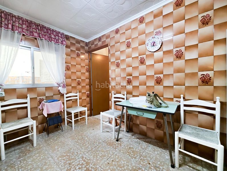 Foto d8fcb6d4-e3cb-4ff3-ab0a-36d58fbe0385. Casa a Centro Puertollano