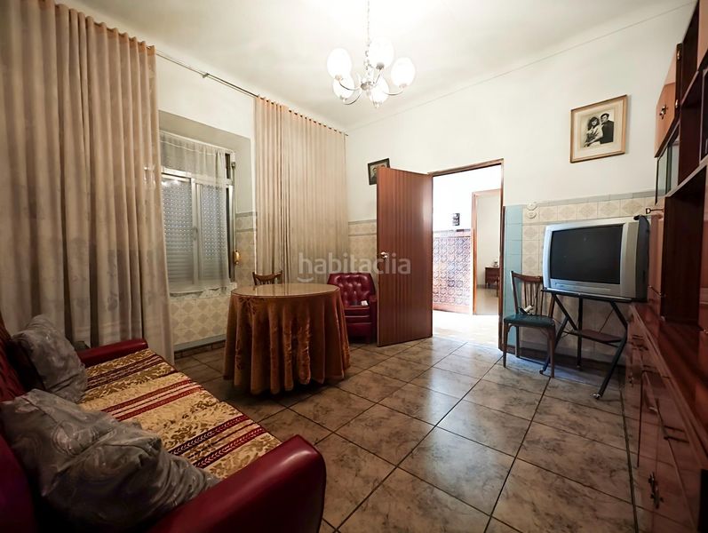 Foto e2141eb3-96f2-49b6-b229-33a39f637e1a. Casa a Centro Puertollano