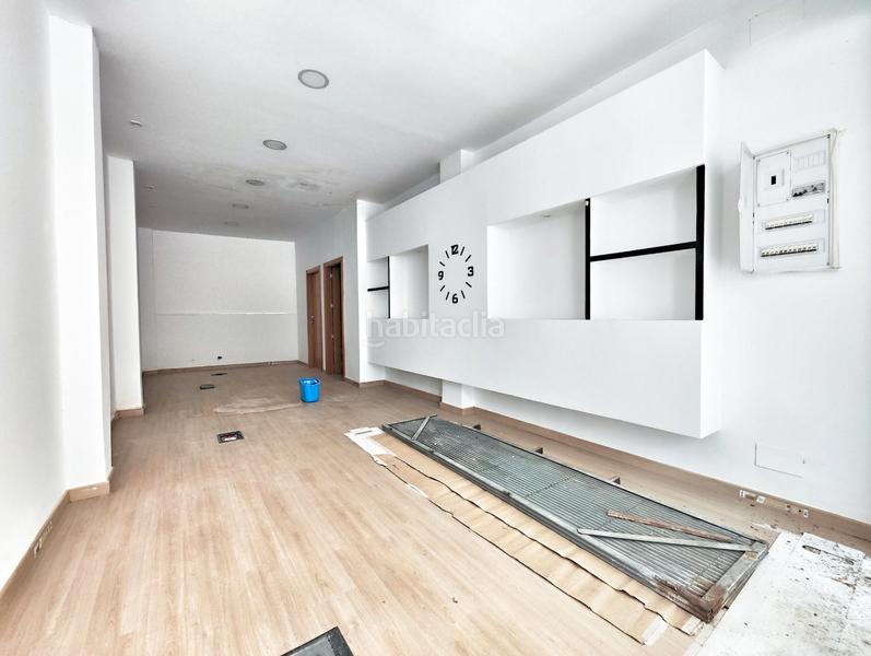 Foto 019d90cc-c71e-4e5c-a13f-60e841607247. Rent business premise in avenida primero de mayo 29 in Puertollano