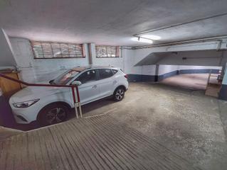 Parking voiture  Calle pablo neruda. Plaza de garaje