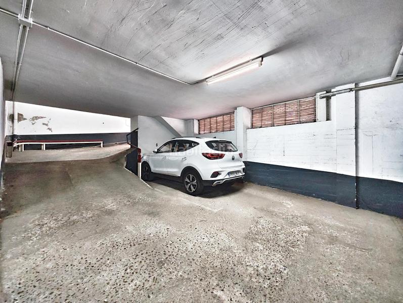 Foto dc5a9534-749d-467b-bb07-749b5eb00d1d. Aparcament cotxe a Centro Puertollano