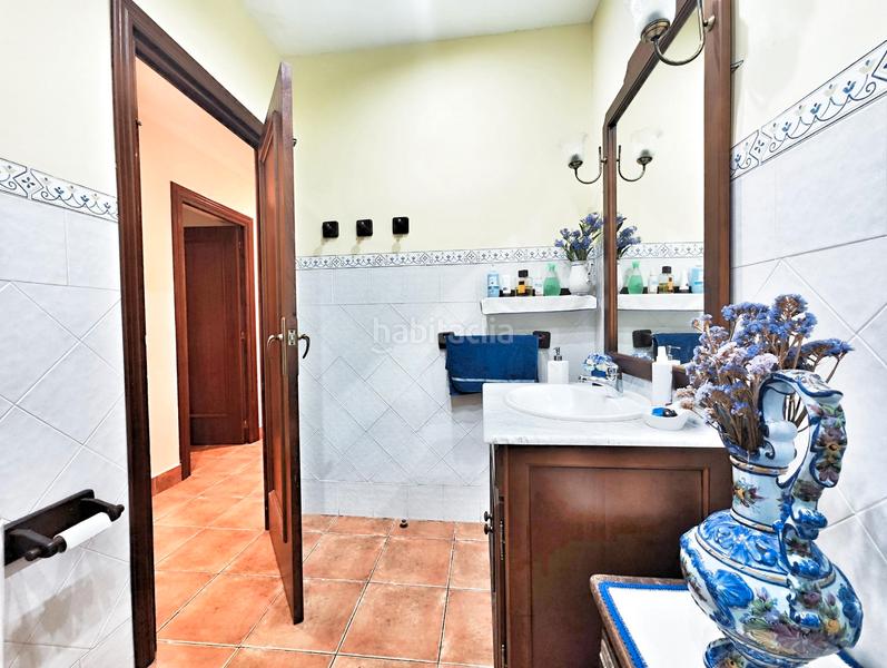 Foto 1066b7ce-c54d-460a-a5e3-99fd312969e4. Chalet  en venta carretera almodovar en PAU 2-600 Puertollano