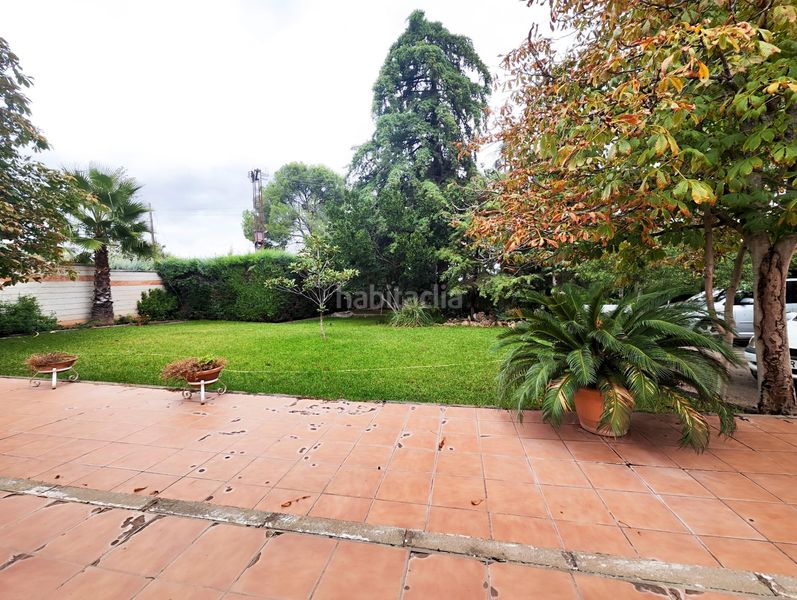 Foto 191ec771-21c6-4e03-8b54-0525424c6fbc. Chalet with fireplace heating parking in PAU 2-600 Puertollano