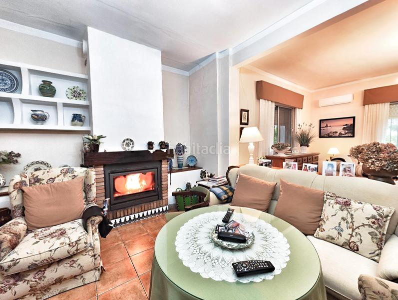 Foto 51070888-36a2-4334-9ed2-54431ff421a7. Chalet  en venta carretera almodovar en PAU 2-600 Puertollano