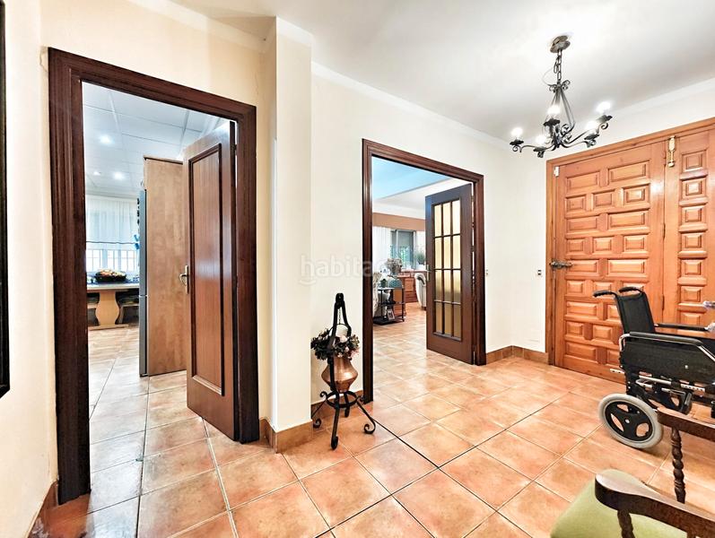Foto 6259f80b-72f8-4d2e-9c69-37c14f0701be. Chalet  en venta carretera almodovar en PAU 2-600 Puertollano