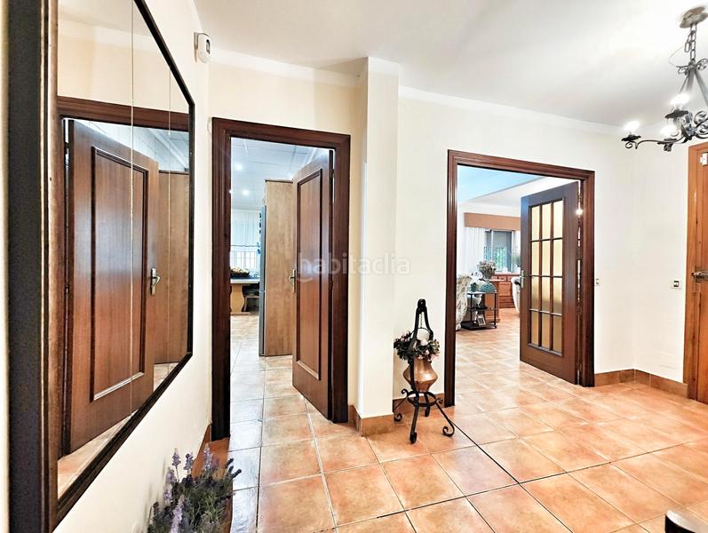 Foto 734797ea-7083-463d-94d5-e5240d0f5dc7. Chalet  en venta carretera almodovar en PAU 2-600 Puertollano