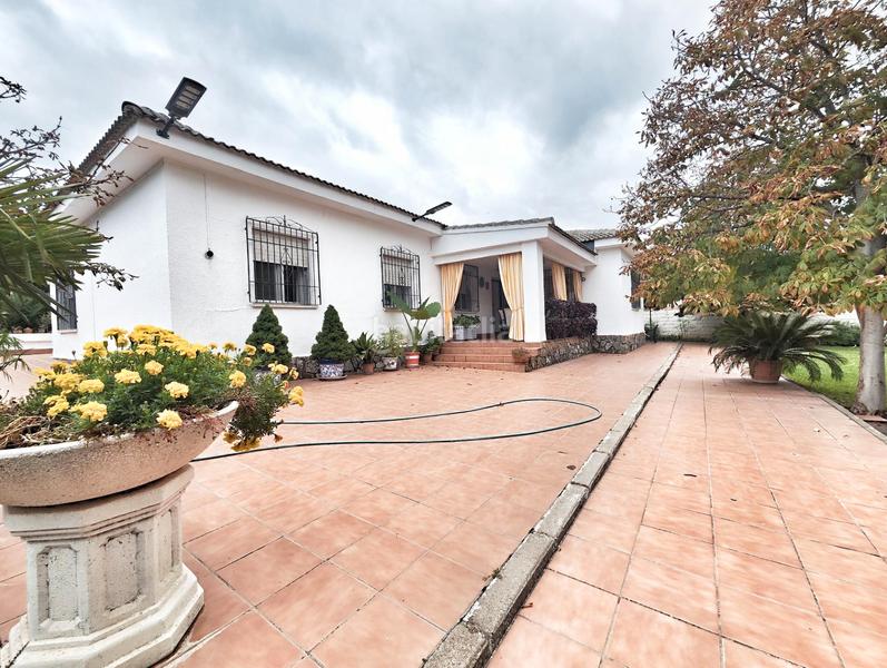 Foto 9fa17558-cb07-4da0-b354-4d9391dae830. Chalet  en venta carretera almodovar en PAU 2-600 Puertollano