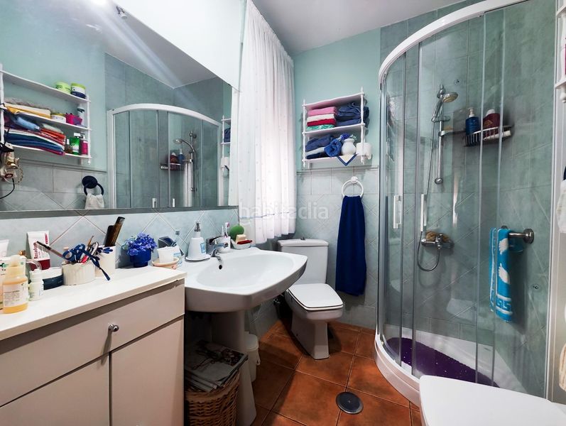Foto ba931939-9bdc-403d-8120-3e634a77d659. Chalet with fireplace heating parking in PAU 2-600 Puertollano