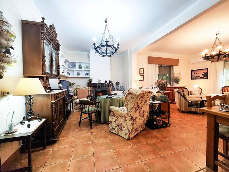 Foto c282256e-5101-4730-af4b-228e5e2d4007. Chalet with fireplace heating parking in PAU 2-600 Puertollano