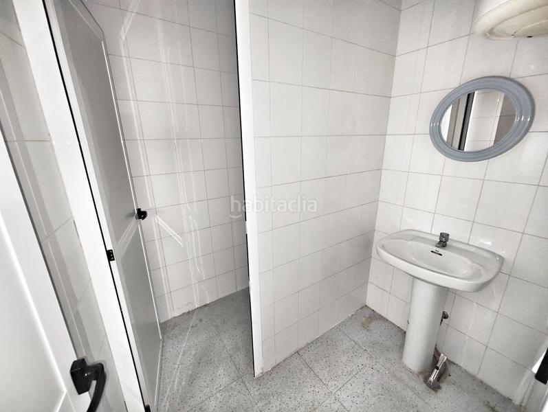 Foto cfc8c8dc-d76e-4a9c-ab52-ebcc1b1233a6. Alquiler local comercial en paseo de san gregorio 73 local comercial paseo san gregorio en Puertollano