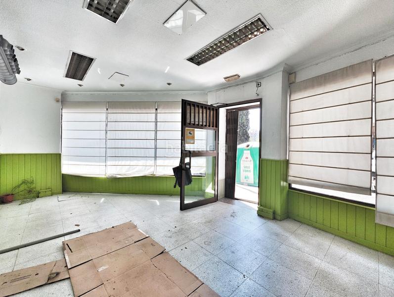 Foto 642485ff-a6ba-4436-b0c4-63435d870c9d. Lloguer local comercial a paseo de san gregorio 73 a Puertollano