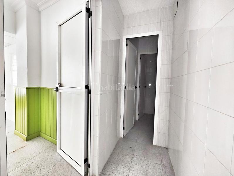 Foto 0741423c-6816-4c35-b60d-97ae4c00c0a9. Rent business premise in paseo de san gregorio 73 in Puertollano