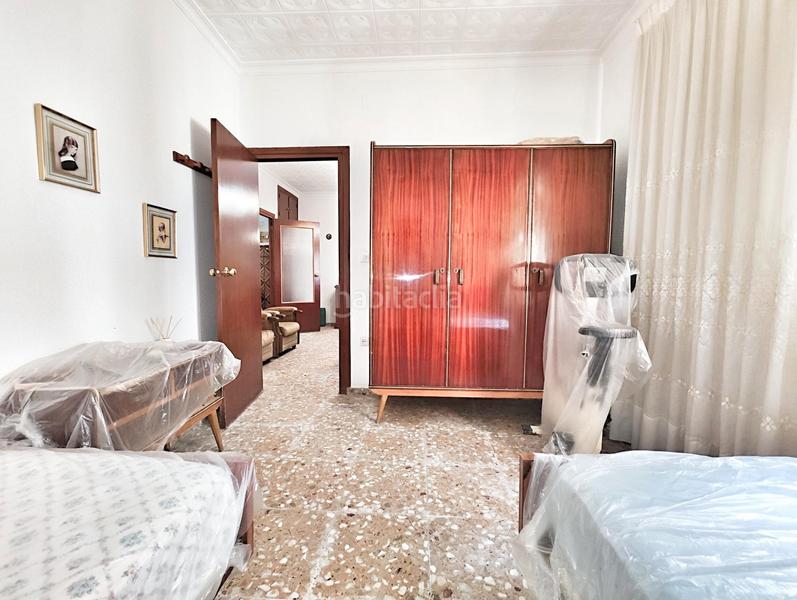 Foto 7d376f32-2218-468e-9168-e3f2017f550a. Casa en travesía alta 8 casa zona el poblado en Centro Puertollano