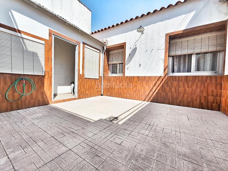 Foto 802ad045-0504-48a4-a237-f6e240fb7b62. Casa en travesía alta 8 casa zona el poblado en Centro Puertollano