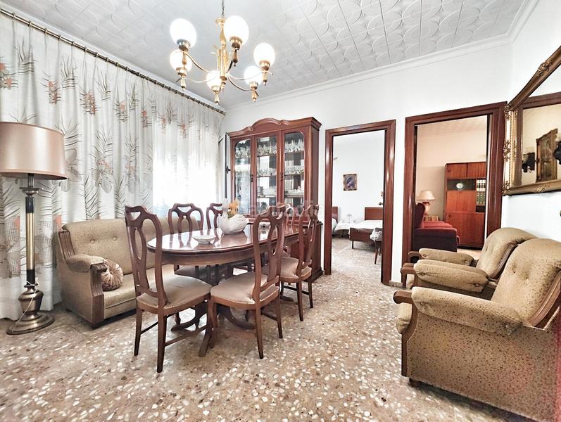 Foto a17bb9f3-fa06-48eb-9a32-97c9fe9c1be1. Casa en travesía alta 8 casa zona el poblado en Centro Puertollano