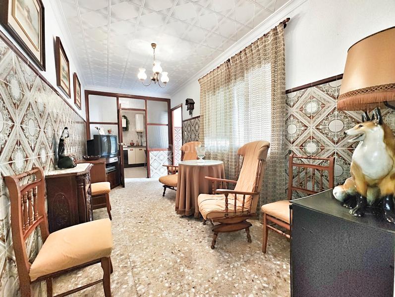 Foto f07937b2-1552-46e6-8bc7-b3ce05173300. Casa en travesía alta 8 casa zona el poblado en Centro Puertollano