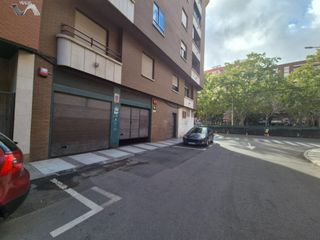 Parking voiture à Paseo de san gregorio 80. Plaza de garaje