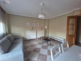 Rent Flat in Calle fernando el santo 74