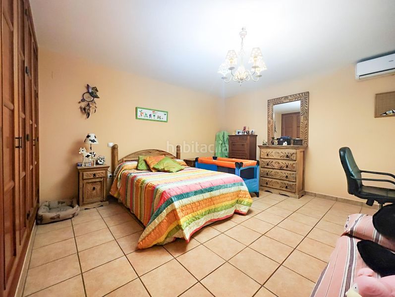 Foto 405b12ad-c1bd-400a-b6cf-65824f672002. Casa amb calefacció piscina a Carretera de Córdoba - Libertad Puertollano