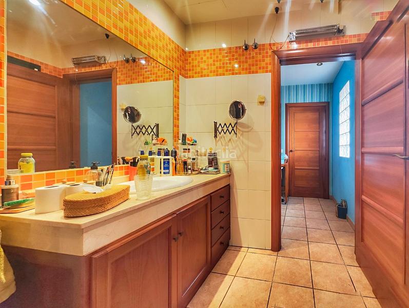 Foto 4b864d3a-91b9-4340-823c-a3fa2a5827e7. Haus mit heizung pool in Carretera de Córdoba - Libertad Puertollano