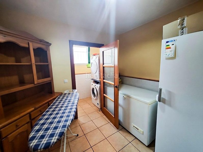 Foto b517386b-fad1-4e9e-aeda-117f2cdfa698. Casa amb calefacció piscina a Carretera de Córdoba - Libertad Puertollano