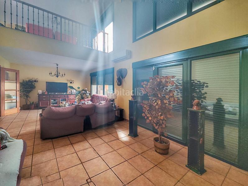 Foto bbd16c84-6568-4ce1-ae2d-cf726214379b. Haus mit heizung pool in Carretera de Córdoba - Libertad Puertollano