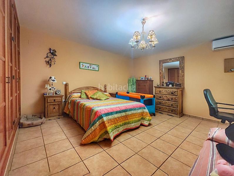 Foto d75d2d38-f729-427a-84c6-6ccd86ce645c. Haus mit heizung pool in Carretera de Córdoba - Libertad Puertollano