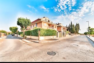 Haus in Calle iciar bollain 14d. Casa unifamiliar zona pau