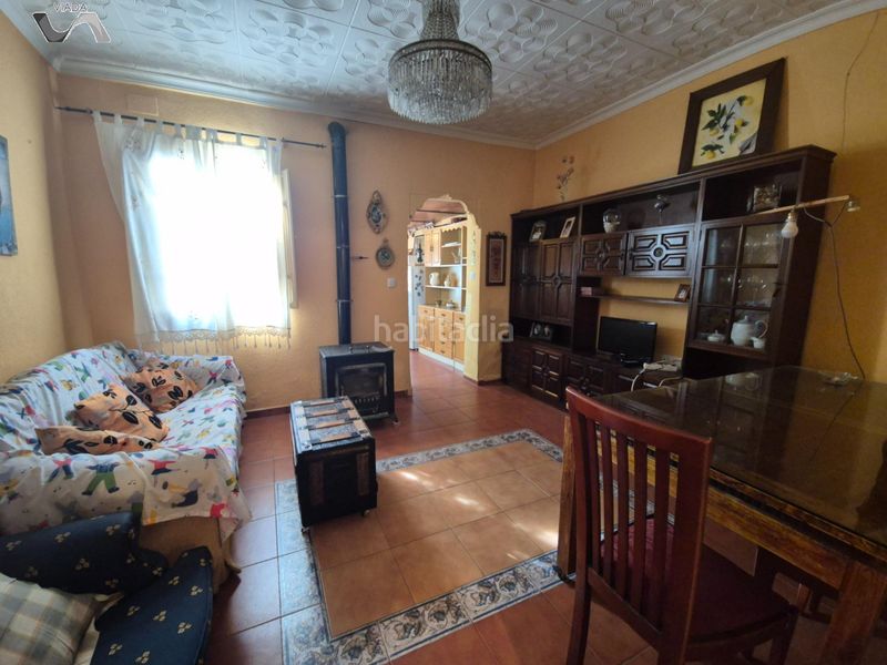 Foto 23119862-3d3c-4215-83a9-91f375dc2f93. Casa amb xemeneia calefacció a El Poblado - Abulagar Puertollano