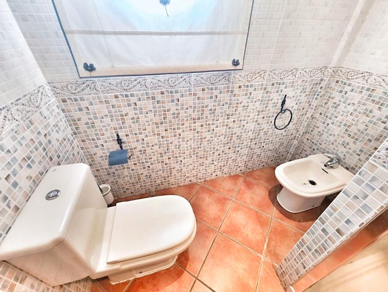 Foto d46f3d65-5e8a-4454-b9b4-ea17ca91e572. Maison avec cheminée chauffage dans Centro Puertollano