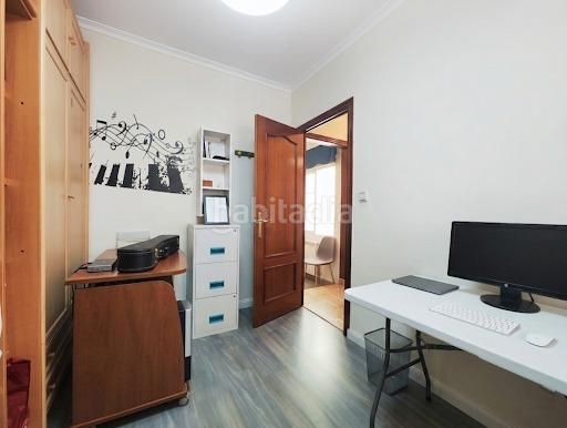 Foto 86382680-eb3a-441f-8923-39028990216a. Casa amb calefacció a Centro Puertollano