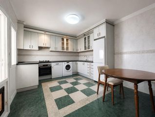 Casa  Calle benéfica. Casa en venta reformada.