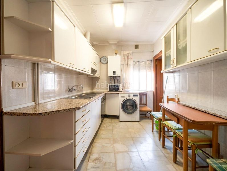 Foto 1d966ed3-d4b9-4629-983f-b74139c42a29. Casa amb calefacció a Centro Puertollano