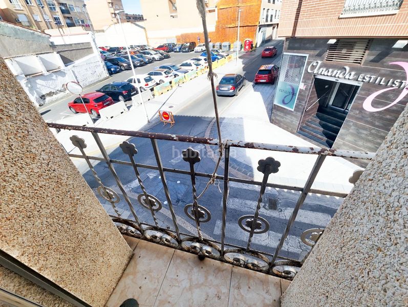 Foto 3626d3fb-267b-42cd-abb9-3b343f4e4c7c. Casa amb calefacció a Centro Puertollano