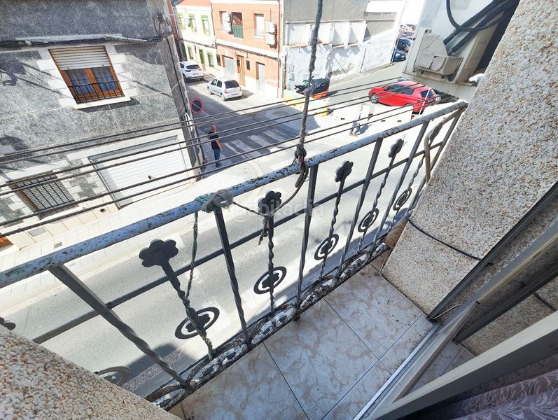 Foto c43ed699-0264-4ece-842b-b3bf3fa68d3e. Casa amb calefacció a Centro Puertollano