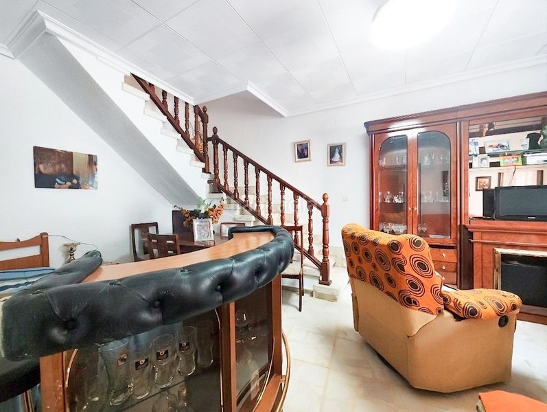 Foto c5f35207-4f82-41ae-8f43-026ac0bedebd. Casa amb calefacció a Centro Puertollano