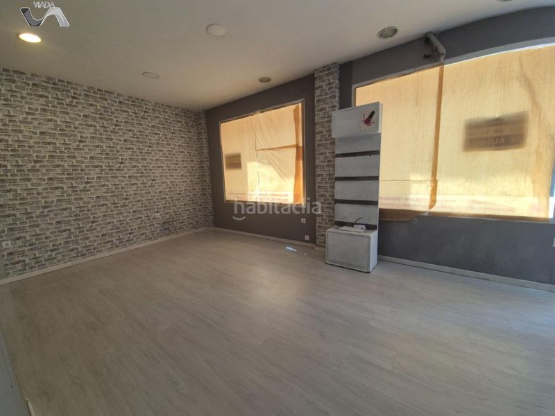 Foto 5adffbb8-cf7a-4e0f-823a-c355c8140bb3. Lloguer local comercial a calle santa ana 1 a Centro Puertollano