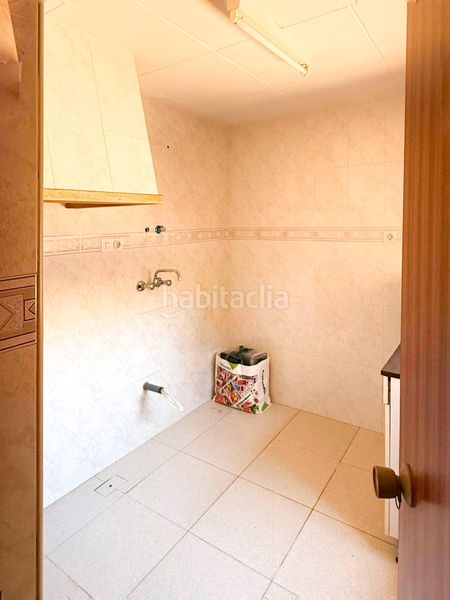 Foto dbd34a12-b566-44a6-bcd1-edaed4b607bd. Casa amb xemeneia calefacció a Carretera de Córdoba - Libertad Puertollano