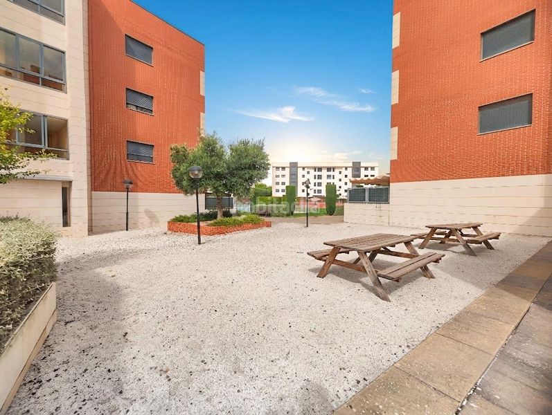 Foto 3e696e8e-d534-45a3-b901-234d650f8ca3. Pis amb calefacció aparcament piscina a Nuevo Hospital Ciudad Real