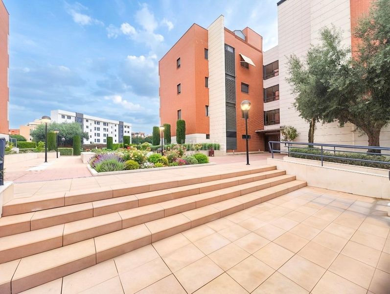Foto aa0b1d3a-f607-4fd8-8140-e9eeb52651f4. Pis amb calefacció aparcament piscina a Nuevo Hospital Ciudad Real