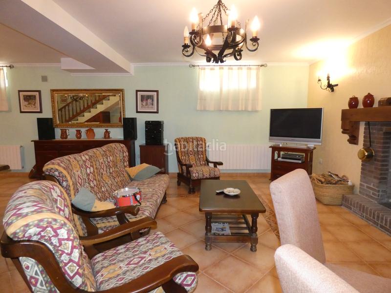 Foto 4c38a840-2cba-4a28-8389-ca1c8e96c7f1. Chalet avec chauffage parking dans Almagro