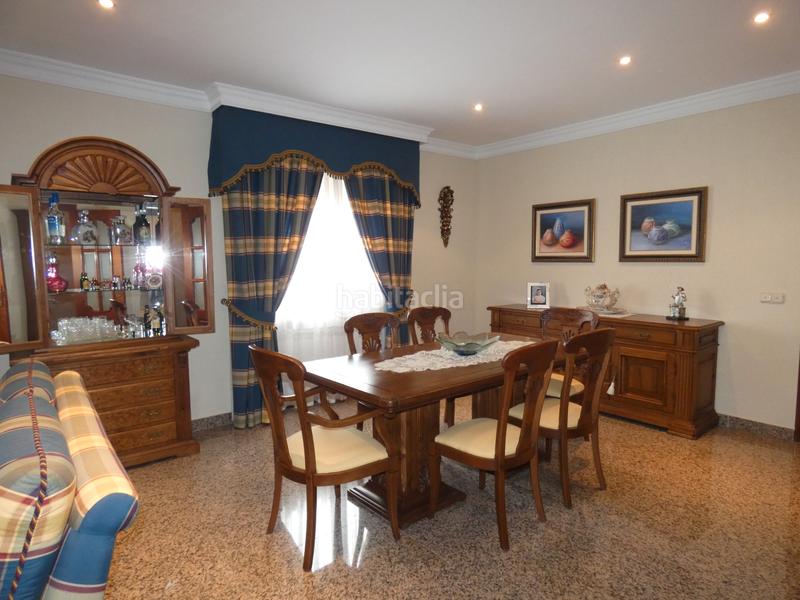 Foto d4684a6b-d594-45c7-9b83-7deb41536cb9. Chalet avec chauffage parking dans Almagro