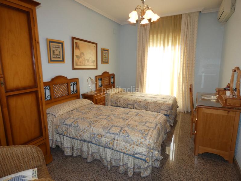 Foto e7e204ff-063d-4a80-84ba-be78bef72a87. Chalet avec chauffage parking dans Almagro