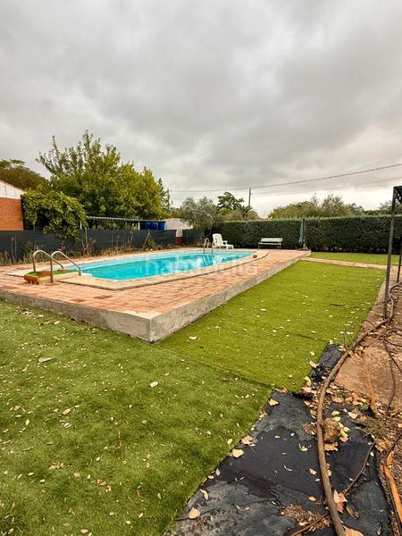 Foto 62101eac-b2de-45d1-b60e-b4369d827882. Xalet amb xemeneia piscina a Picón