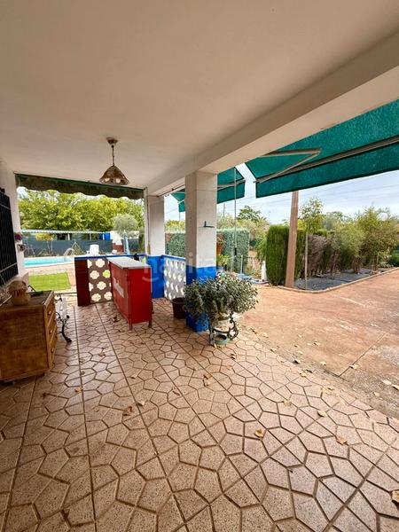 Foto 86623b73-8d05-475a-aa3f-c115aa800757. Xalet amb xemeneia piscina a Picón