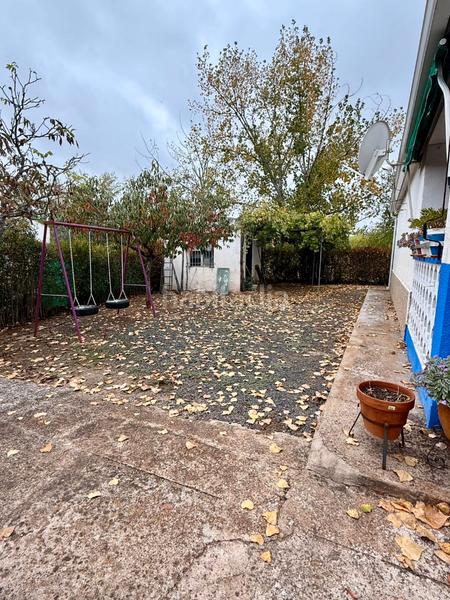 Foto b537209c-8216-4221-a681-89a47e7b6d2a. Xalet amb xemeneia piscina a Picón