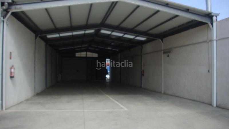 Foto a6ead634-bd12-4254-b9f8-fa44d367f193. Nau industrial a Valdepeñas