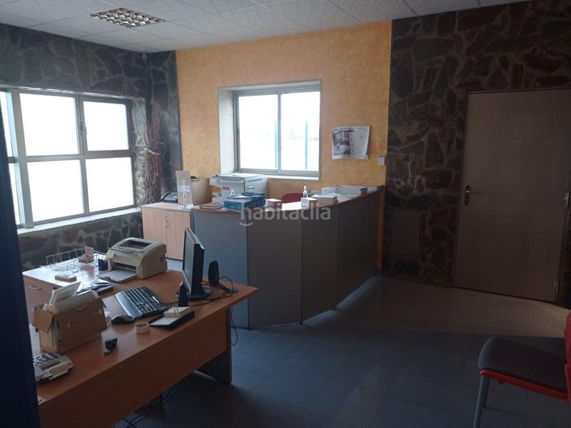 Foto bca8a718-818d-4846-afbc-75eb337a1383. Capannone industriale in Valdepeñas