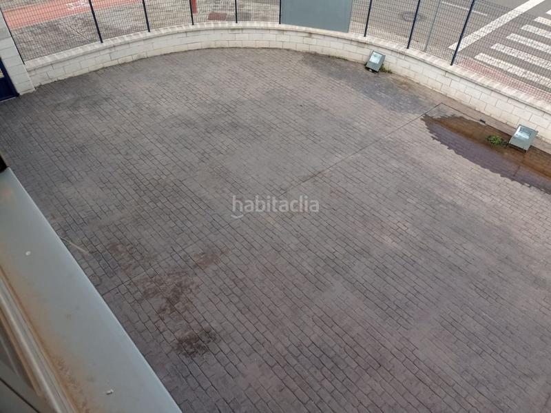 Foto d5e8c11a-cf93-426a-8e15-b65b08453ea3. Capannone industriale in Valdepeñas