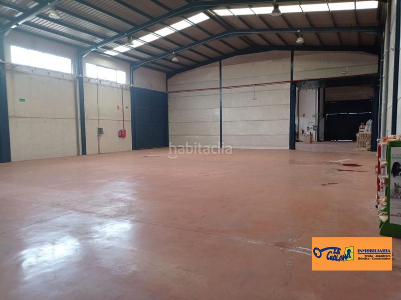 Foto db29717c-6478-4767-b789-dfafe91dc9de. Capannone industriale in Valdepeñas